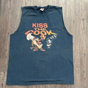 VINTAGE 1999 LOONEY TUNES KISS THE COOK TAZ GRAPHIC SLEEVELESS TANK MENS LARGE